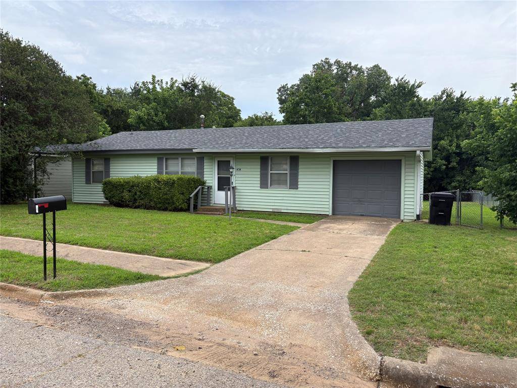 404 W Heron Street, Denison, TX 75020
