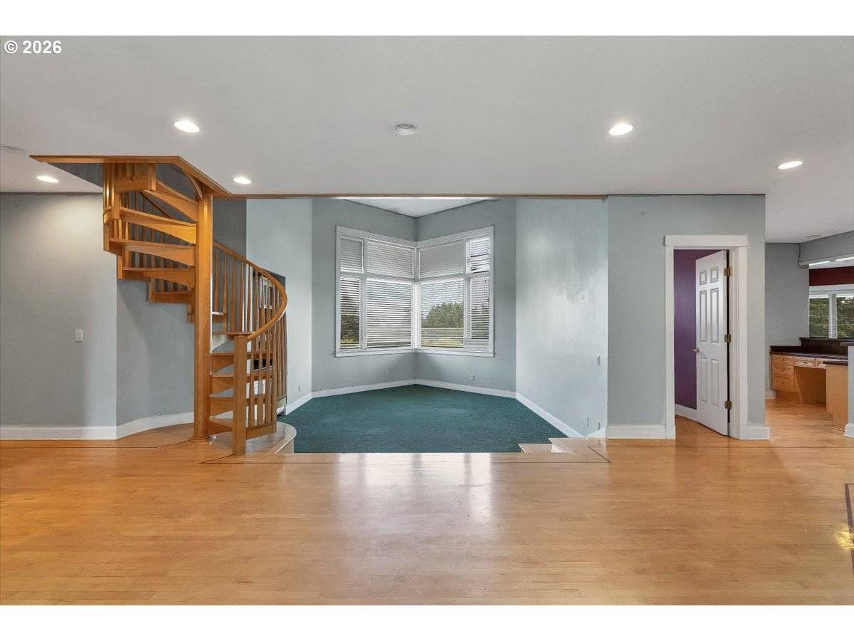 8389 KONAWAY LOOP, Salem, OR 97306