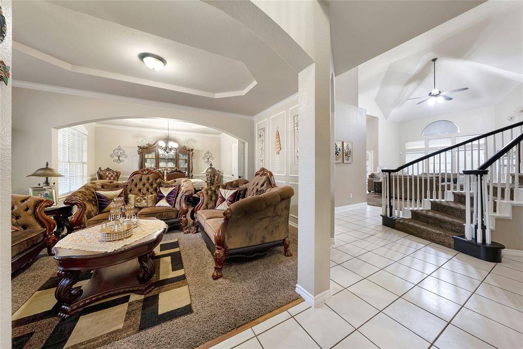 4703 Enchanted Bay Boulevard, Arlington, TX 76016