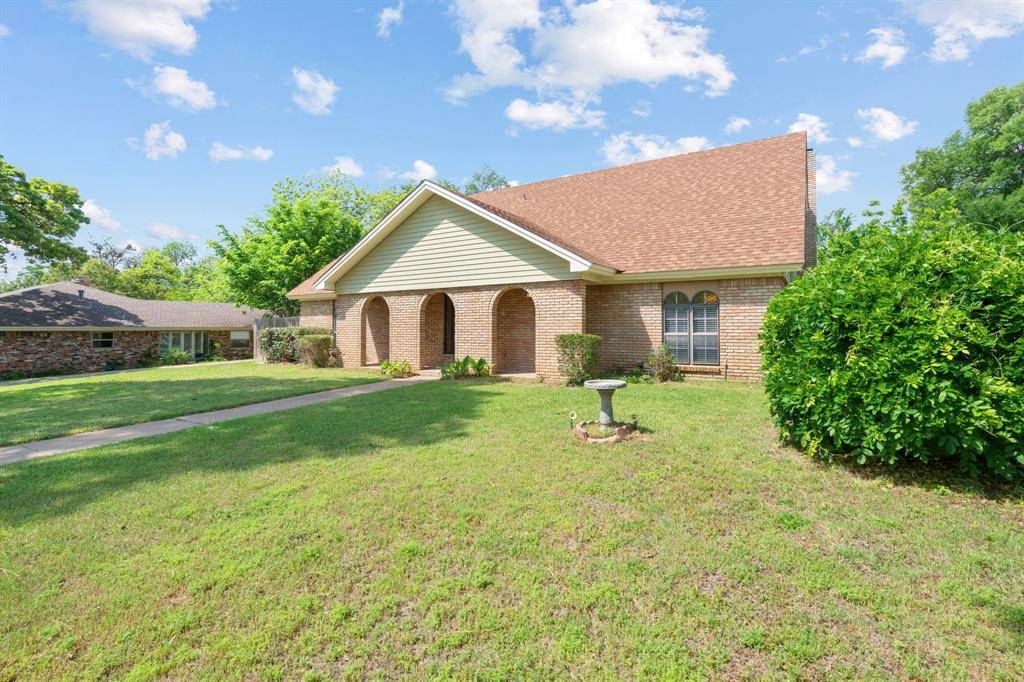 1602 Wagon Wheel Trail, Pantego, TX 76013