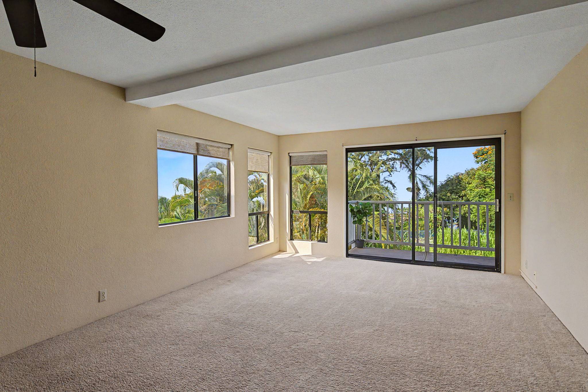 82-6065 MAMALAHOA HWY #A201, Captain Cook, HI 96704