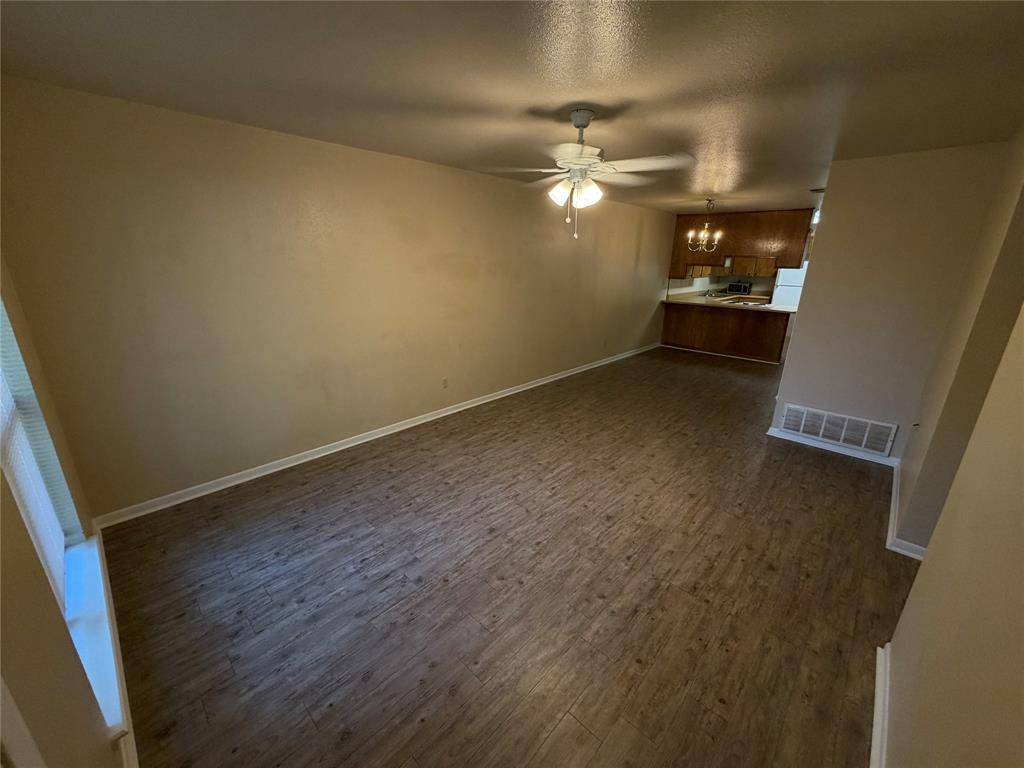 107 willow Lane, Stephenville, TX 76401
