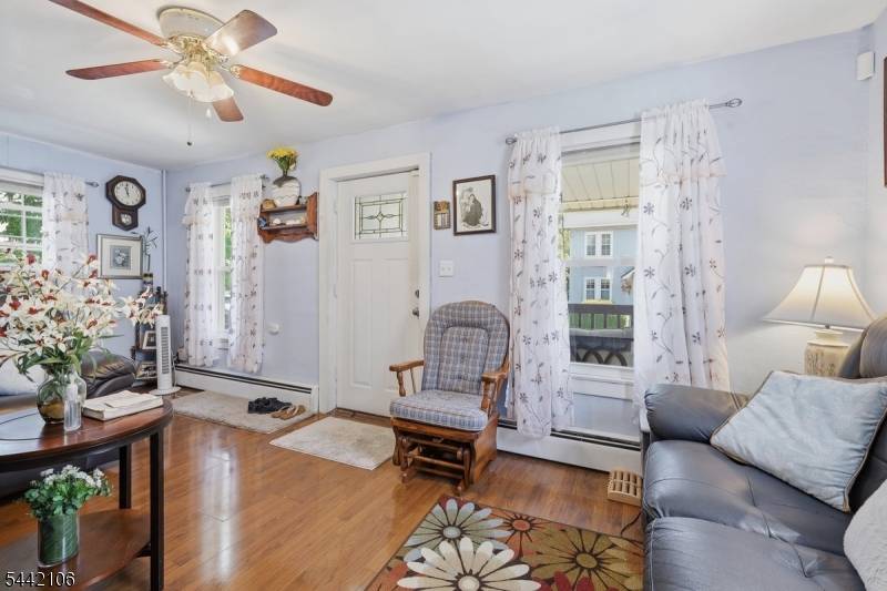 892 Gates St, Phillipsburg Town, NJ 08865
