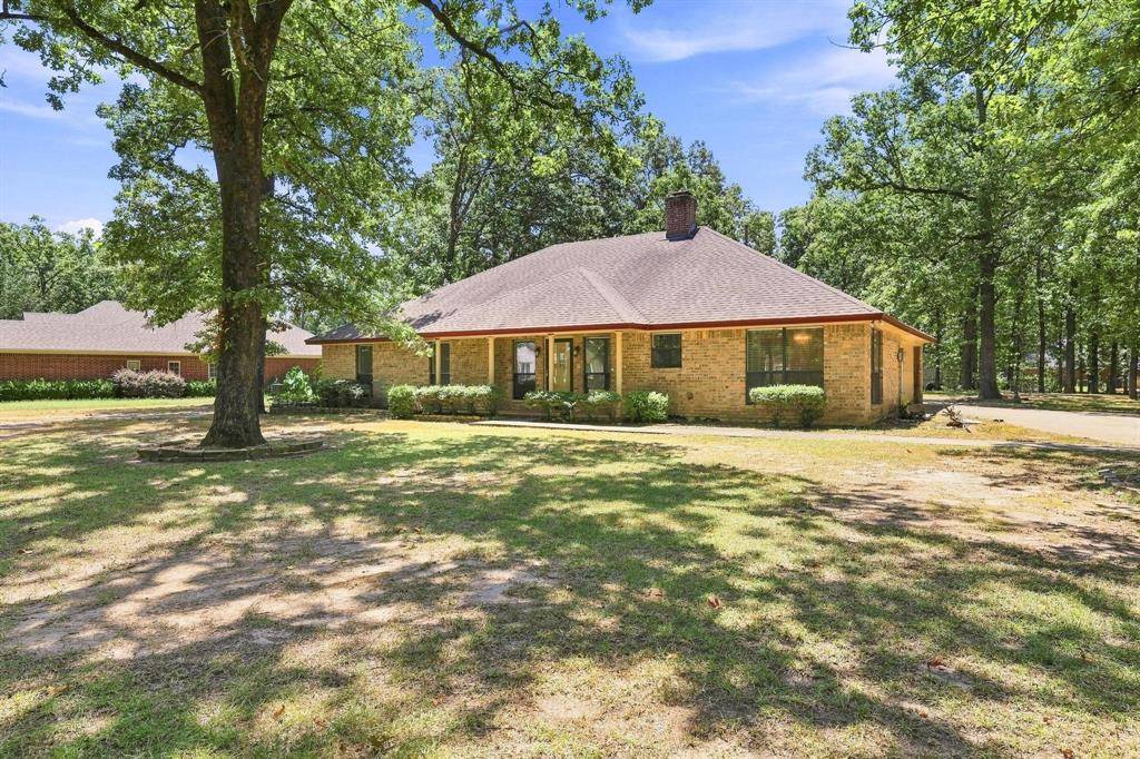 225 Red Oak Lane, Powderly, TX 75473