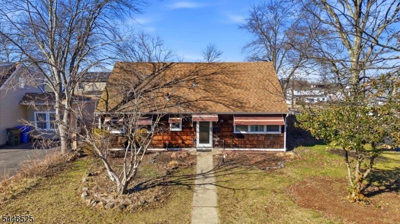 77 W Arthur Pl, Woodbridge Twp., NJ 08830