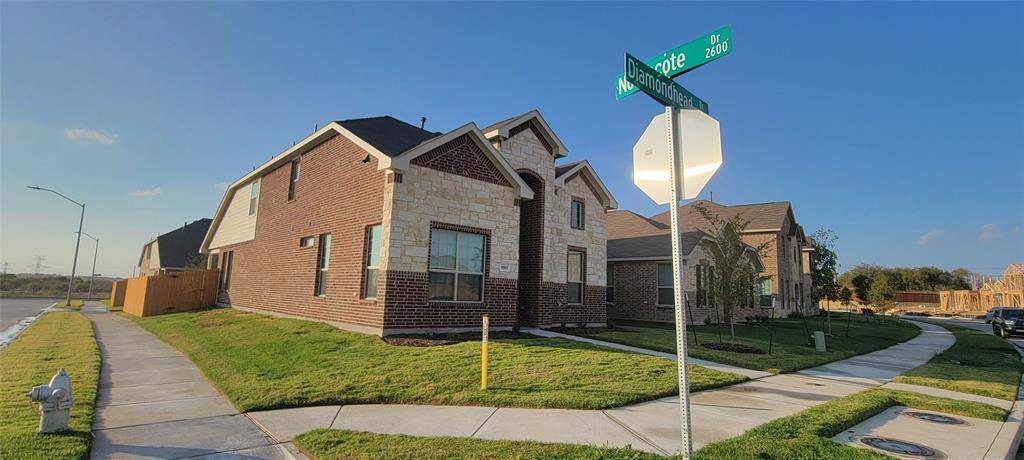 9901 Diamondhead Drive, Fort Worth, TX 76179