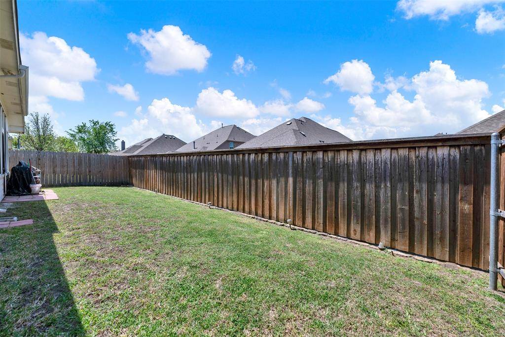 512 Turnstone Drive, Little Elm, TX 75068