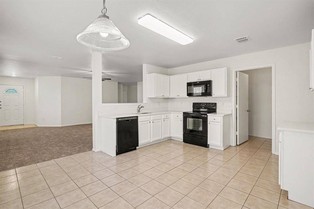 1817 Elk Lake Trail, Fort Worth, TX 76247