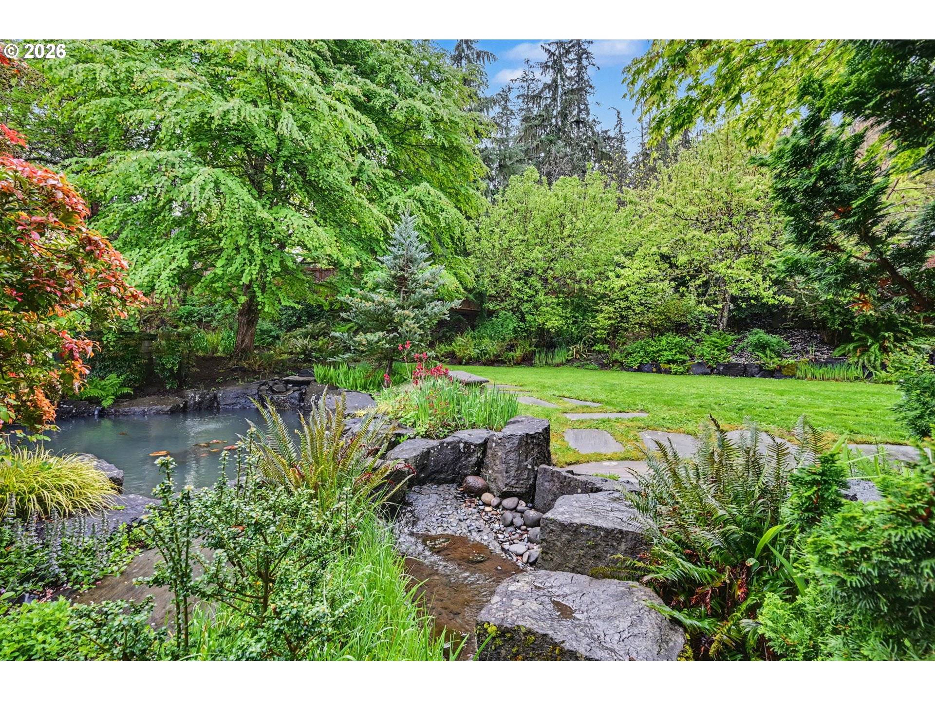 2089 GRAHAM DR, Eugene, OR 97405