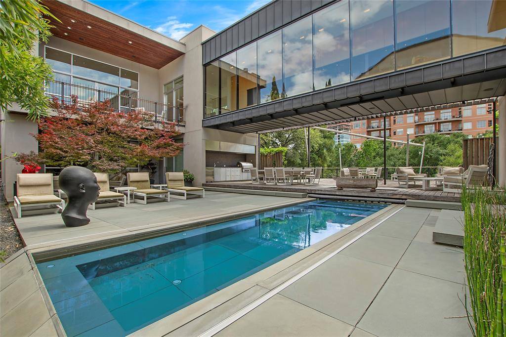 2913 Sale Street, Dallas, TX 75219