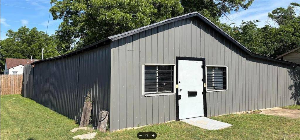 3501 S Henderson Street, Fort Worth, TX 76110