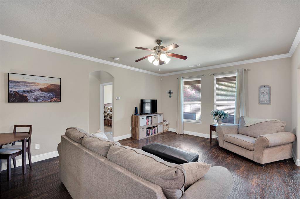 149 Valley Ranch Drive, Waxahachie, TX 75165