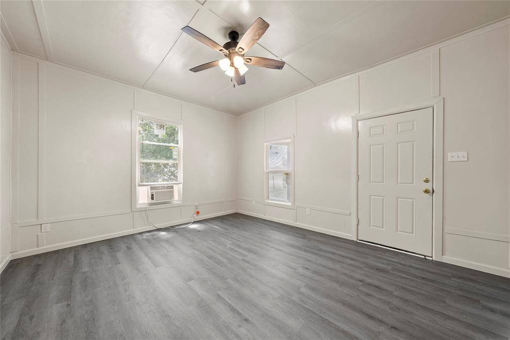 404 Eagle Drive, Eddy, TX 76524