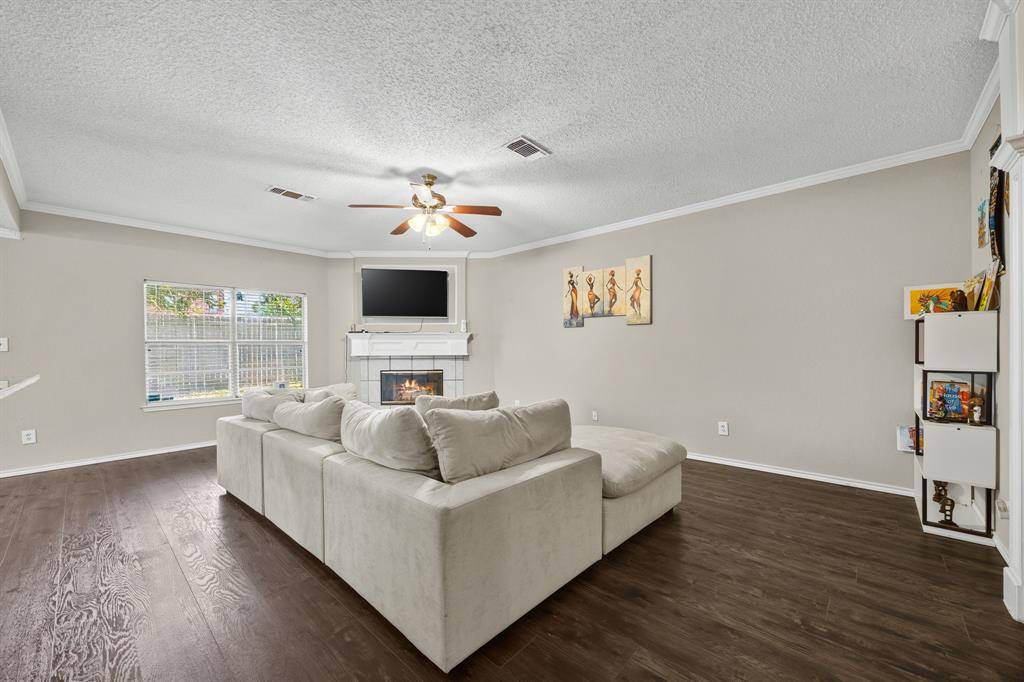 3357 Galaway Bay Drive, Grand Prairie, TX 75052