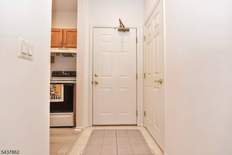 5420 Richmond Rd #420, West Milford Twp., NJ 07480