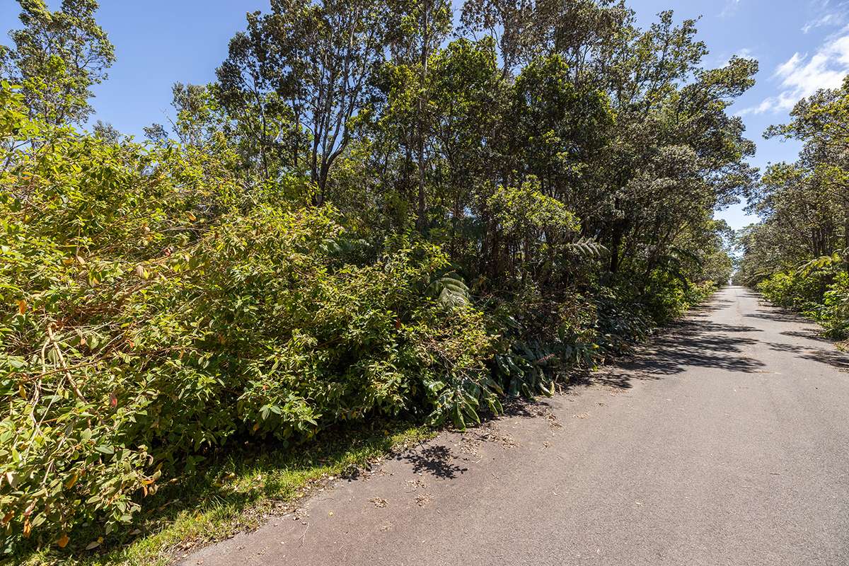 11TH ST, Volcano, HI 96785