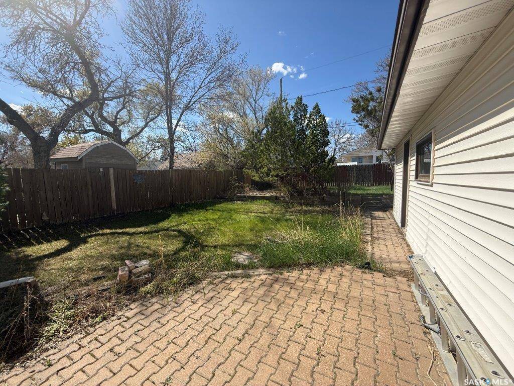 202 3rd AVENUE E, Kindersley, SK S0L 1S0