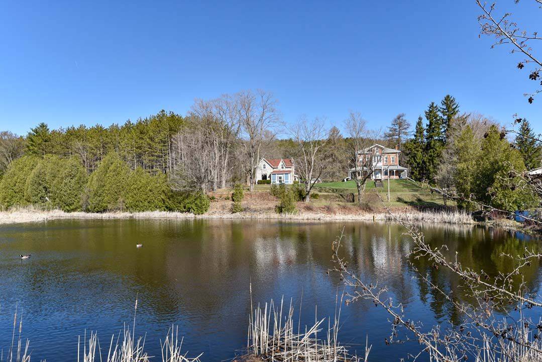 1380 Queen ST W, Caledon, ON L7K 0C3