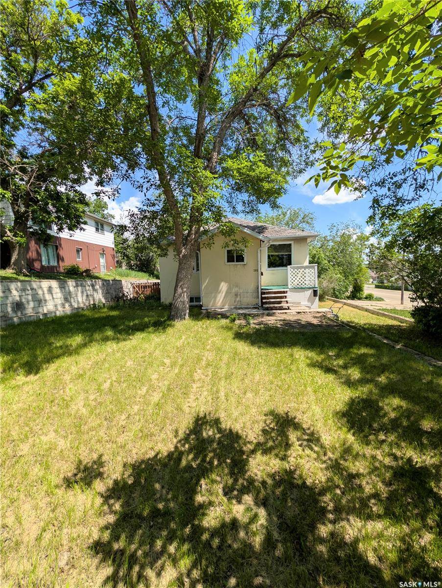 309 6th AVENUE NW, Swift Current, SK S9H 0X9