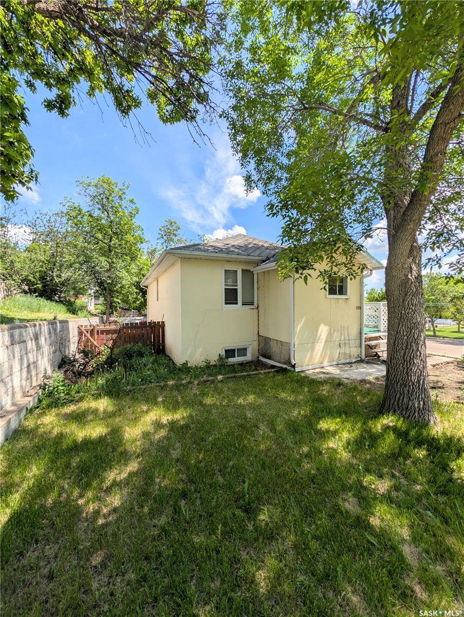 309 6th AVENUE NW, Swift Current, SK S9H 0X9