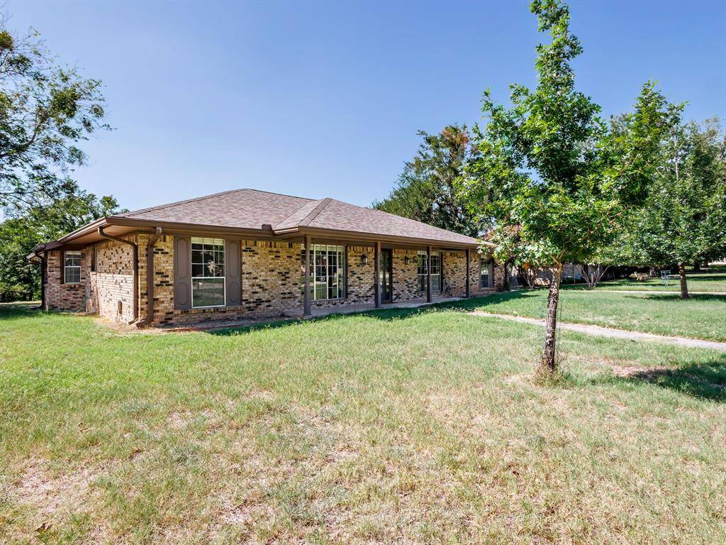 8 Canyon Creek Drive, Brownwood, TX 76801