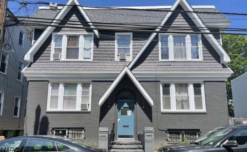 83 Aldine St #2R, Newark City, NJ 07112