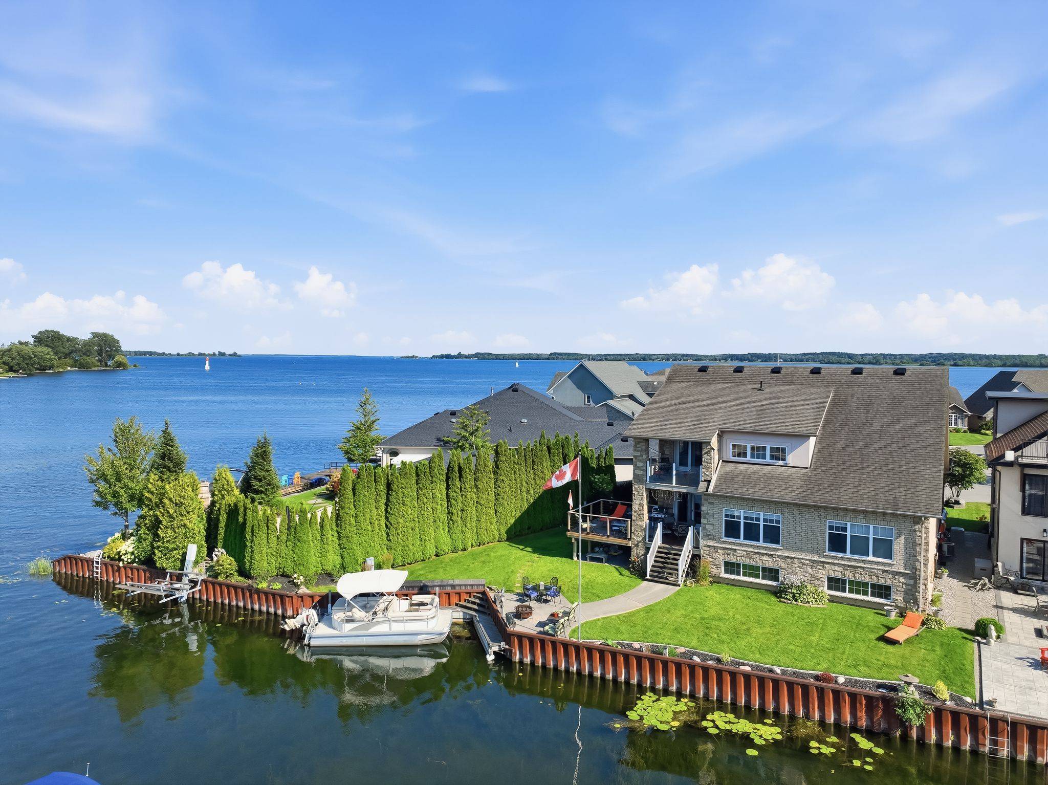 32 Edgewater DR, Brighton, ON K0K 1H0