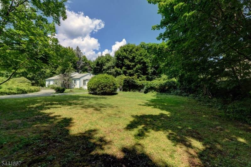 1 Welch Rd, Ringwood Boro, NJ 07456