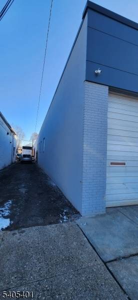 720 E Saint Georges Ave, Linden City, NJ 07036