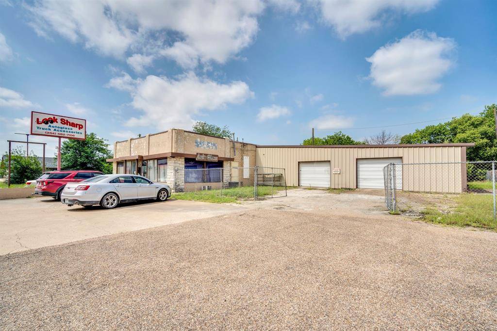 604 Abbott Avenue, Hillsboro, TX 76645