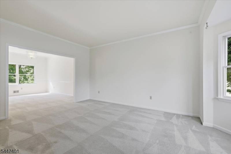151 Brandon Ct, Branchburg Twp., NJ 08853