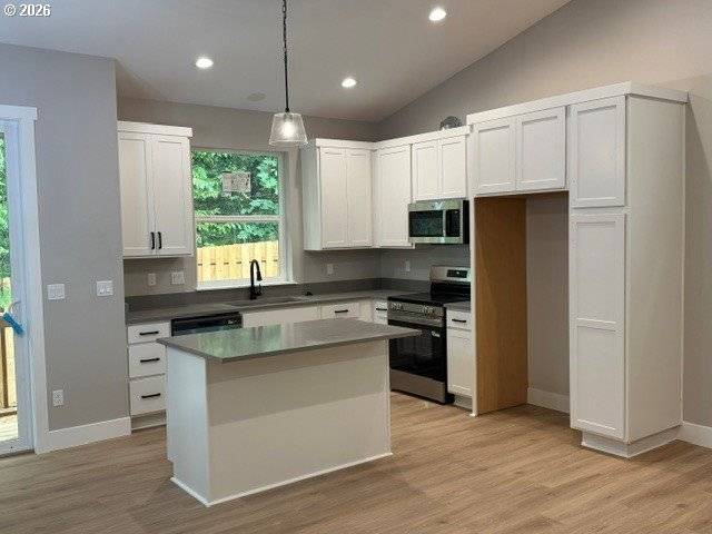 2240 NE 207TH PL, Fairview, OR 97024