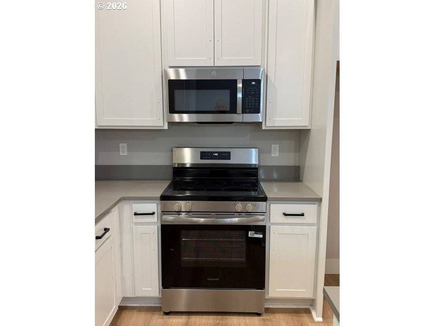 2240 NE 207TH PL, Fairview, OR 97024