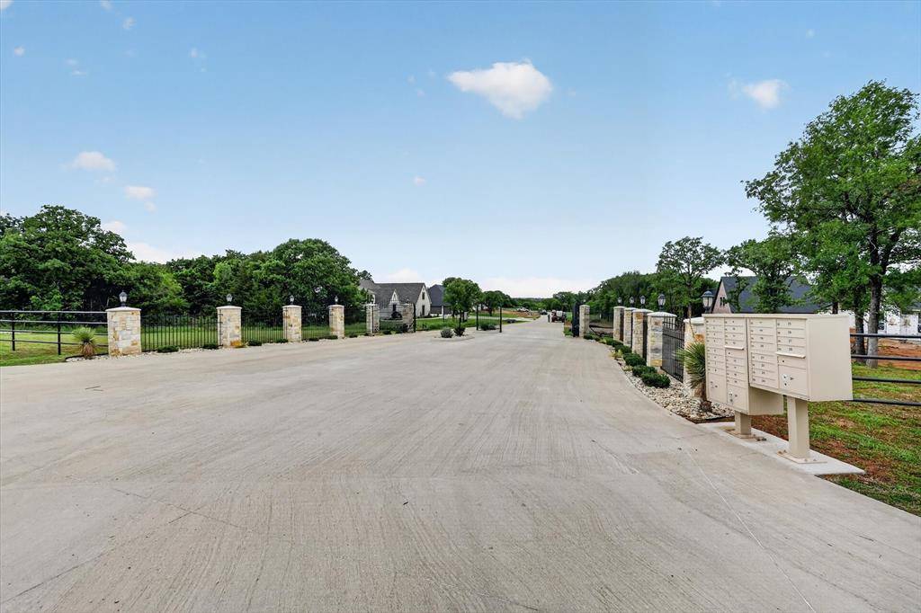1609 Private Access 60200, Burleson, TX 76028