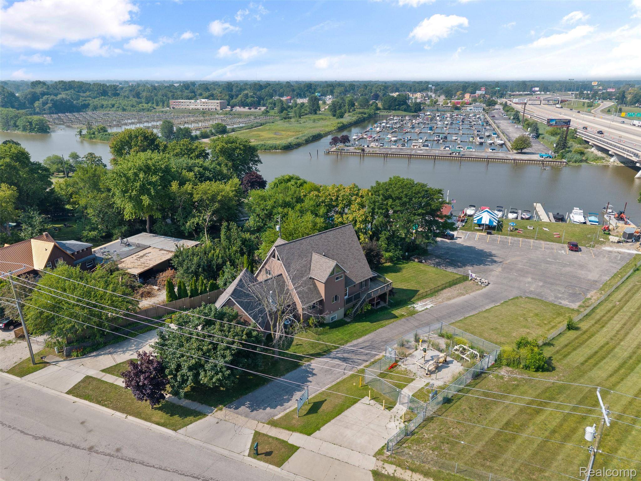 1907 Riverside DR, Port Huron, MI 48060