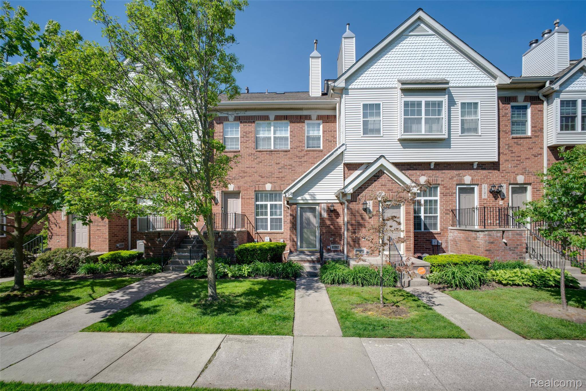 1727 Campau Farms CIR, Detroit, MI 48207