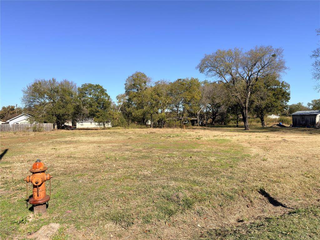 712 S 2nd Street, Dawson, TX 76639