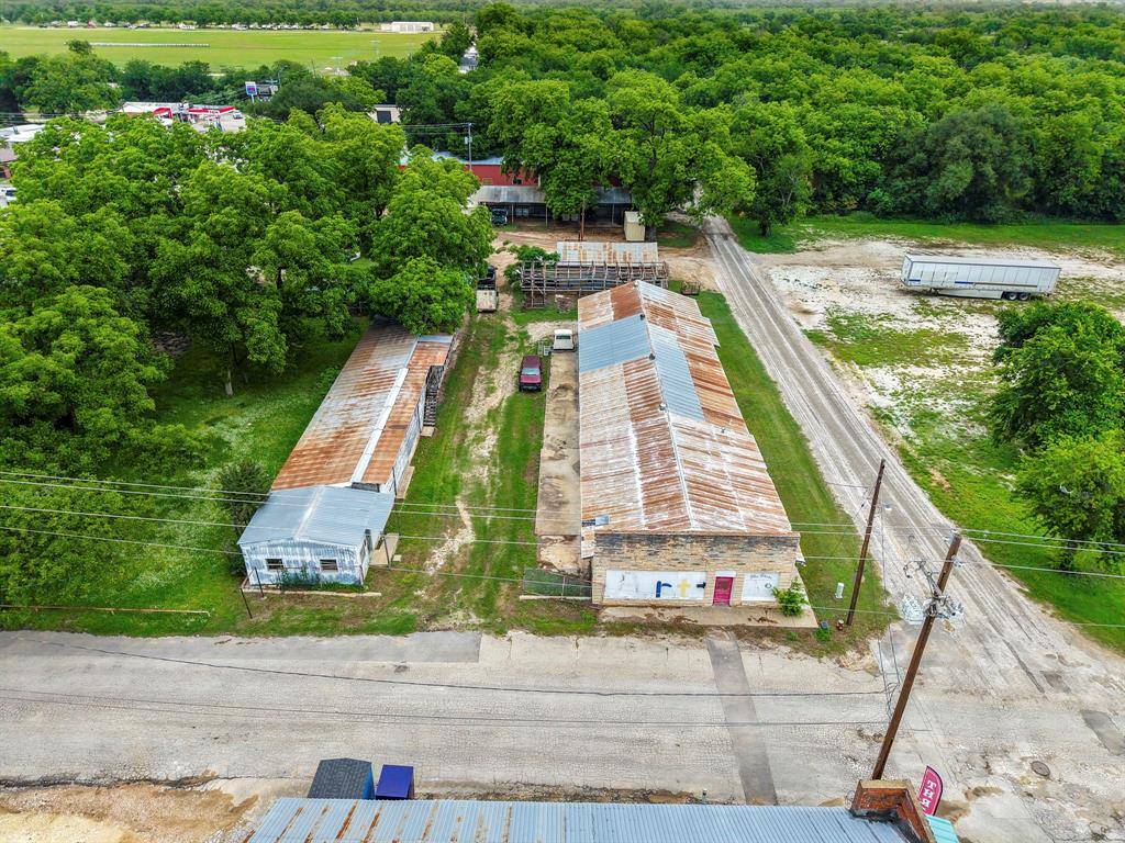 214 N High Street, San Saba, TX 76877