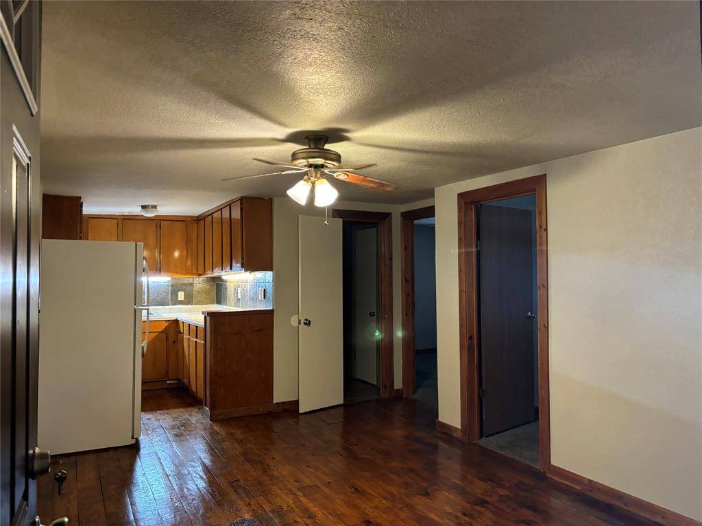 1705 Chris Craft Drive #4, Grapevine, TX 76051
