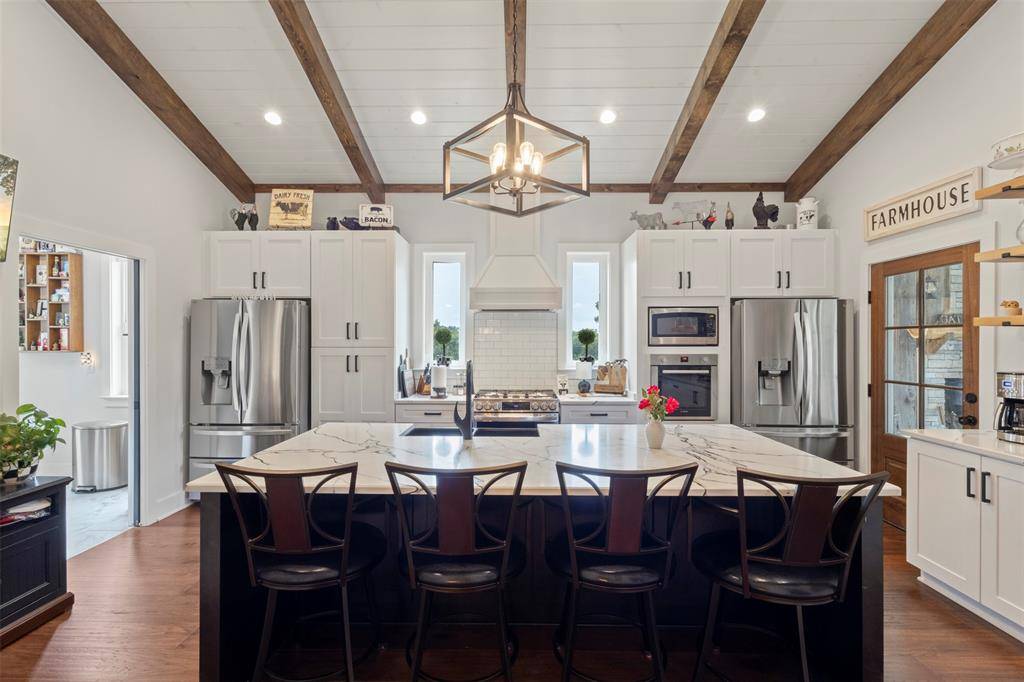 2408 Vz County Road 3104, Edgewood, TX 75117