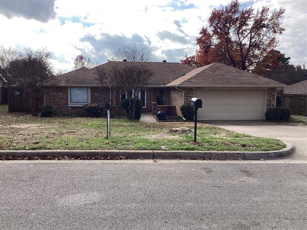 2841 Southridge Drive, Grapevine, TX 76051