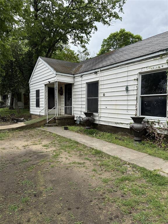 3303 Pleasant Drive, Dallas, TX 75227