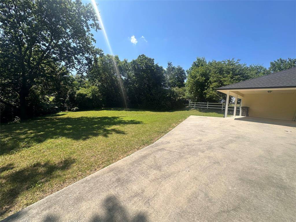 738 Wayne Avenue, Van Alstyne, TX 75495
