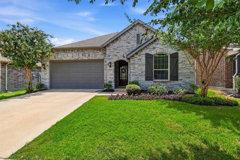 1916 Outpost Creek Lane, Aubrey, TX 76227