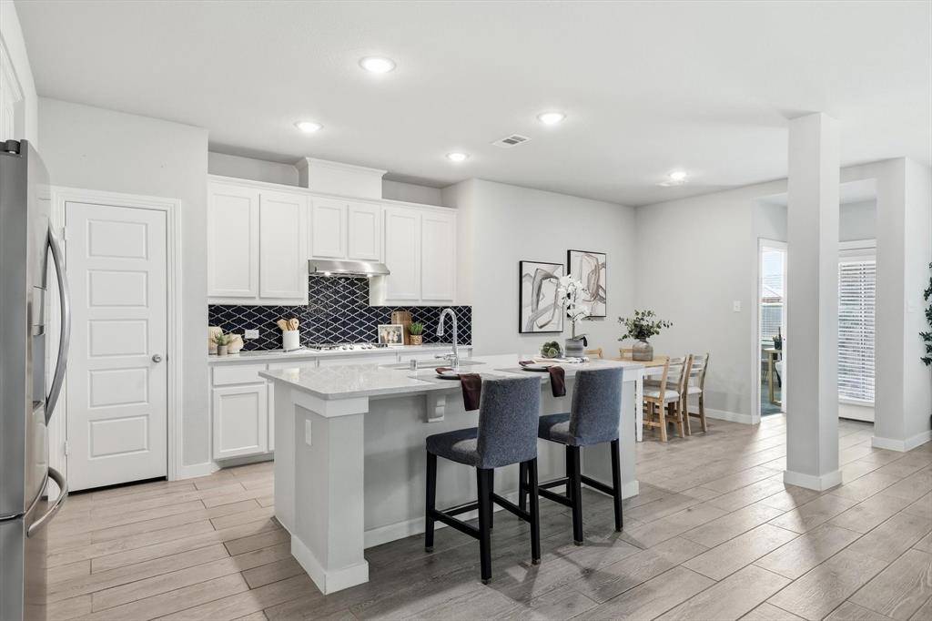 1916 Outpost Creek Lane, Aubrey, TX 76227