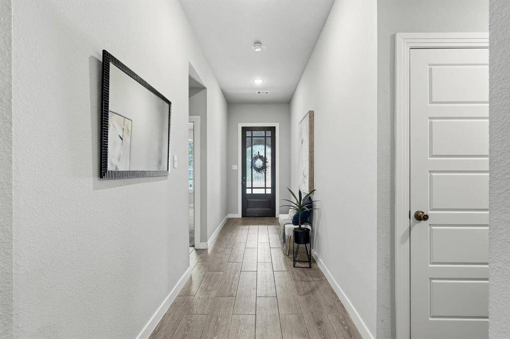 1916 Outpost Creek Lane, Aubrey, TX 76227