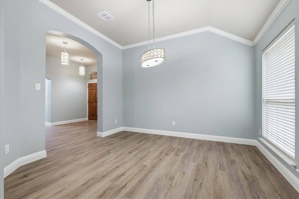 2616 Hollow Ridge Drive, Denton, TX 76210