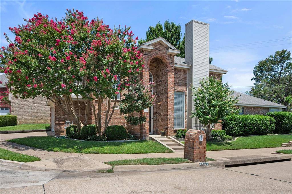 1239 Falcon Trail, Bedford, TX 76021