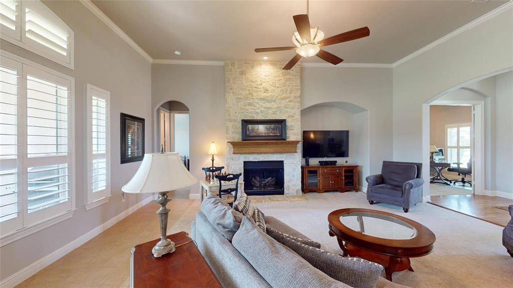 1301 Twisting Star Drive, Fort Worth, TX 76052