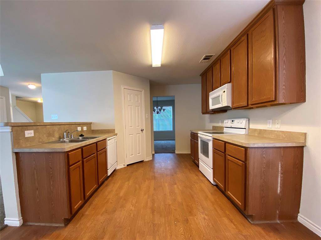8814 Tucker Street, Cross Roads, TX 76227